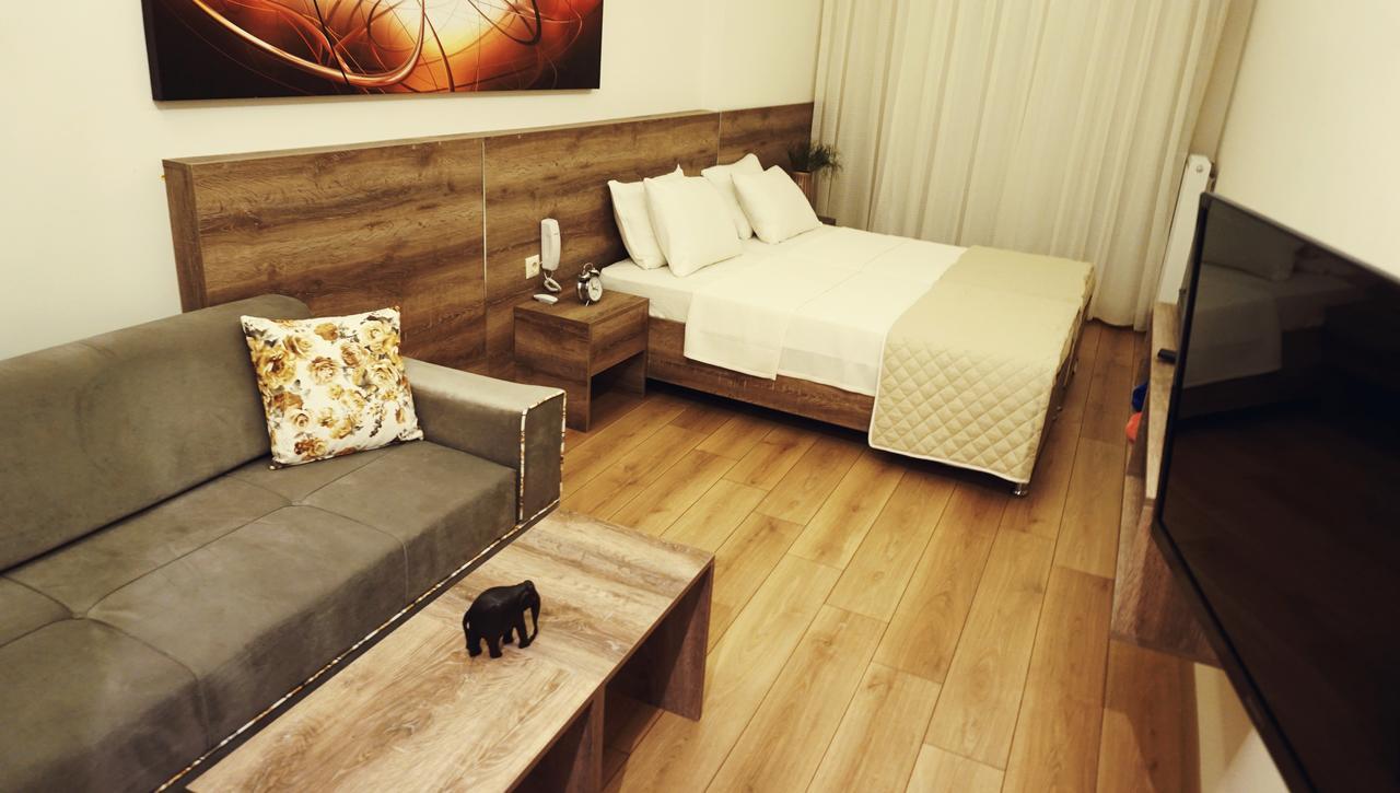 إسكيشير Vip Suit المظهر الخارجي الصورة