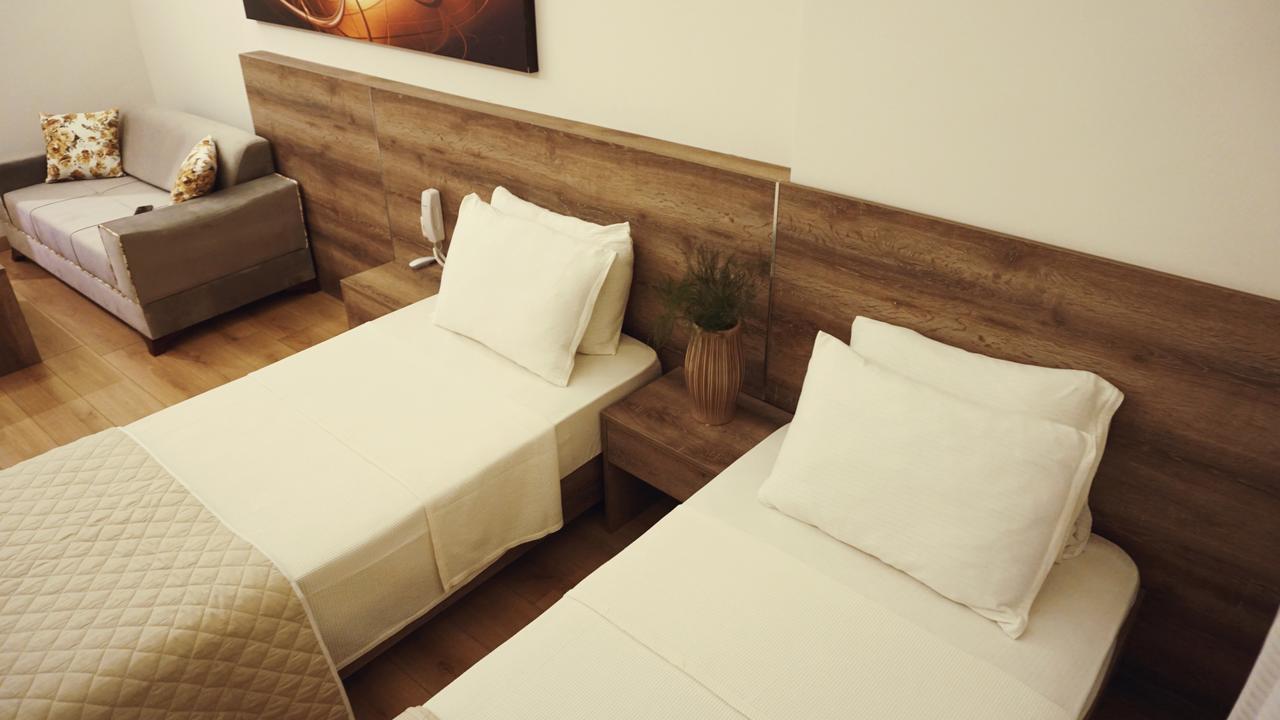 إسكيشير Vip Suit المظهر الخارجي الصورة