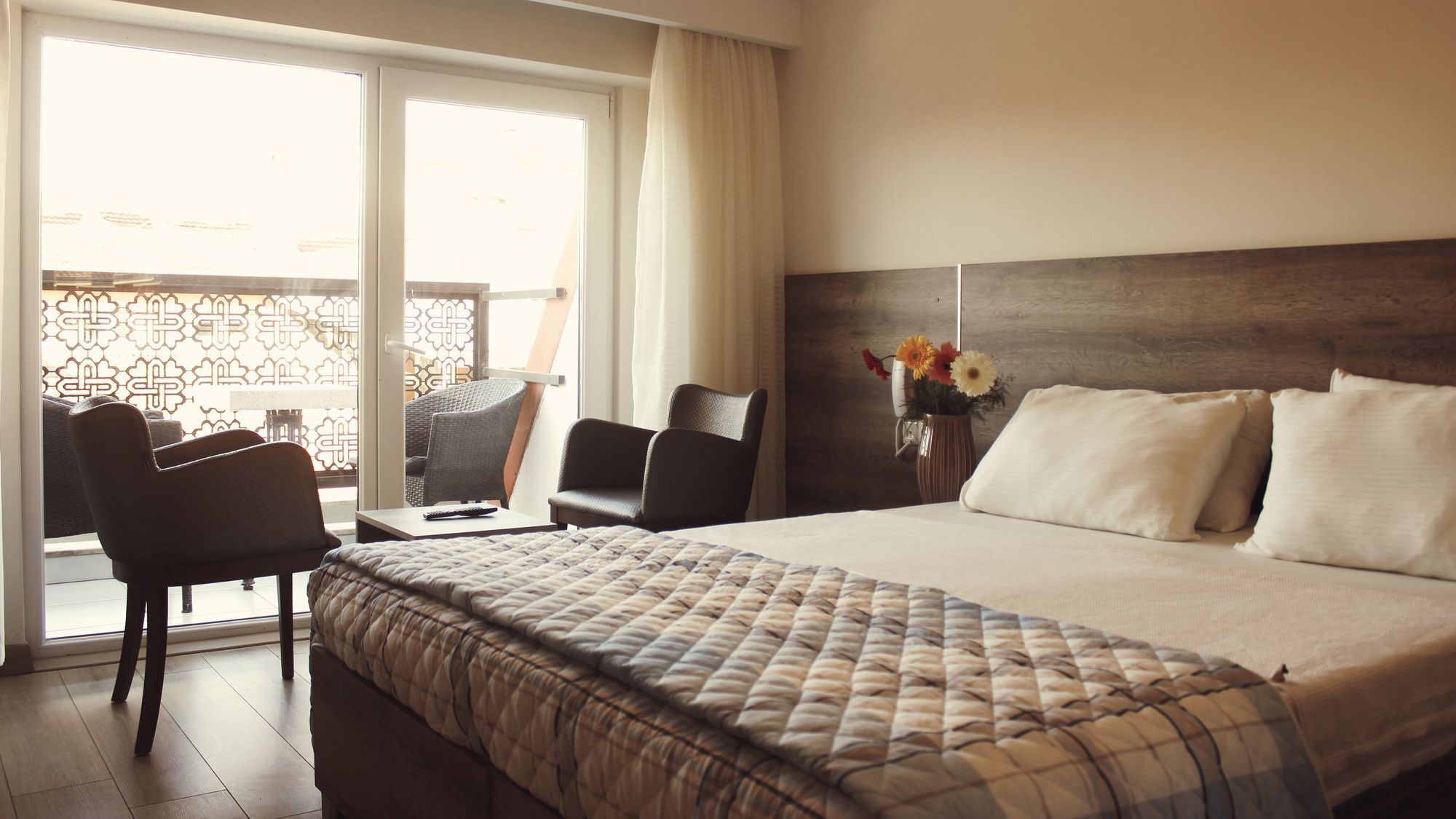 إسكيشير Vip Suit المظهر الخارجي الصورة